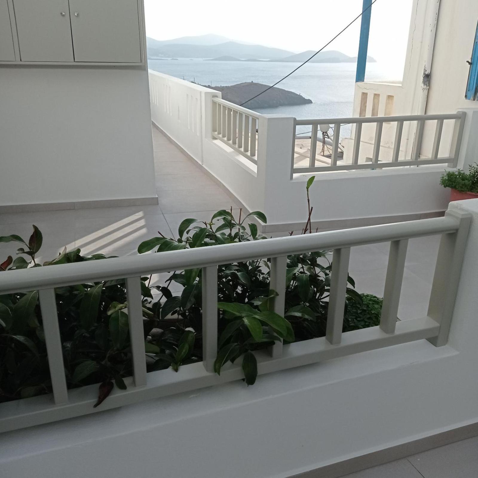 Θέαστρον - Theastron House With Great View In Chora Apartment Pera Gyalos Exterior photo