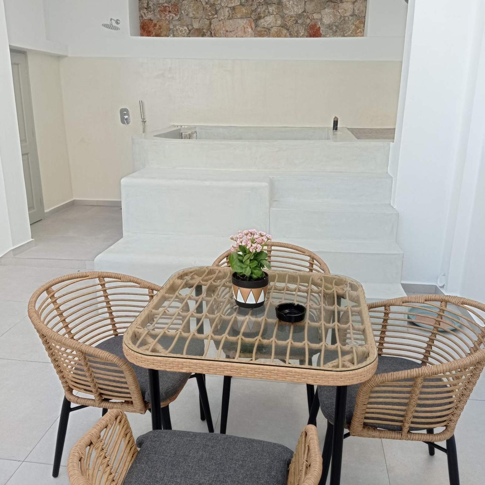 Θέαστρον - Theastron House With Great View In Chora Apartment Pera Gyalos Exterior photo